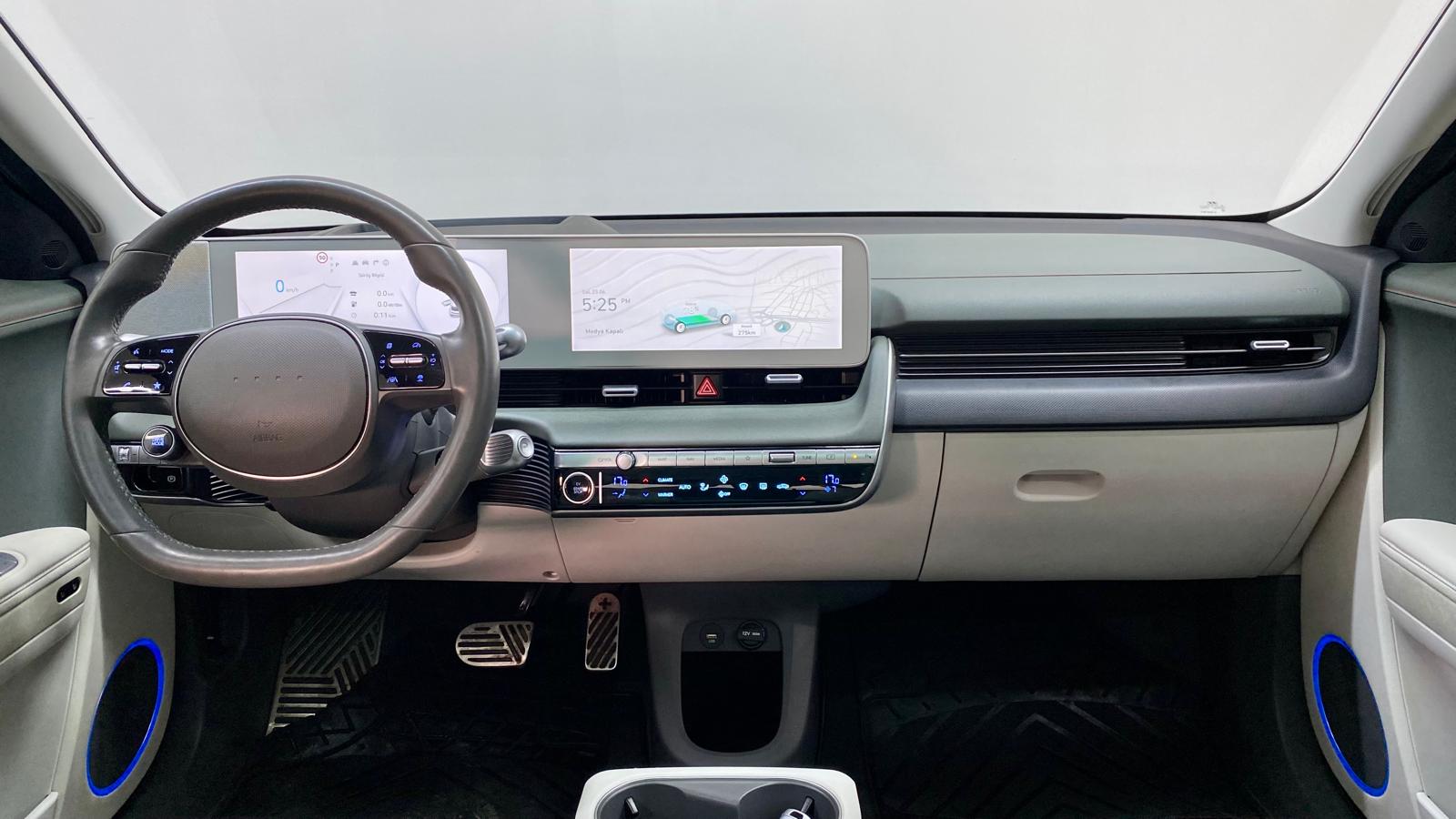 HYUNDAI IONIQ 12